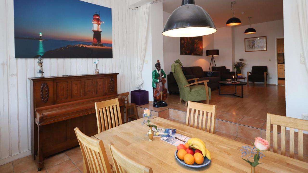 Ferienwohnungen -Am Strom 41- In Warnemuende Росток Экстерьер фото